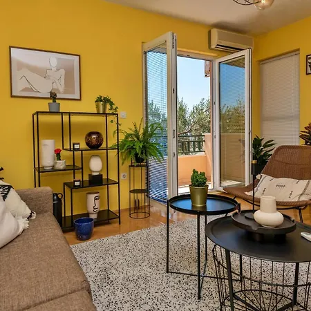 Three-bedroom In * Makarska