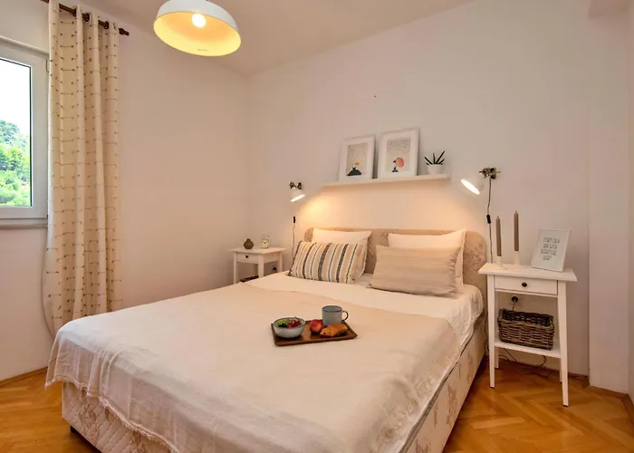 Διαμέρισμα Three-bedroom In Μακάρσκα