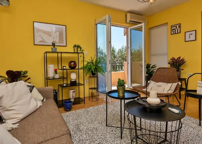 Three-bedroom In * Μακάρσκα