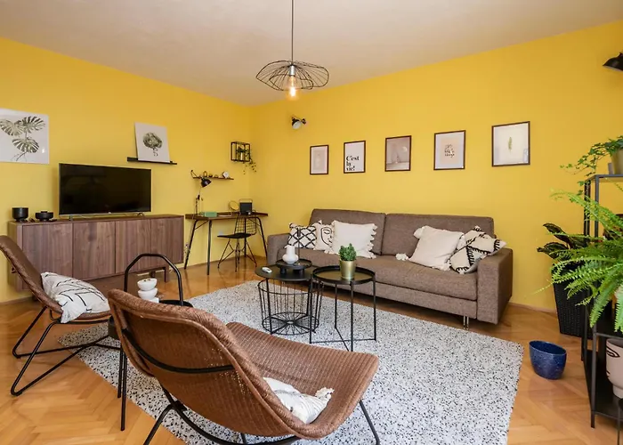 Διαμέρισμα Three-bedroom In