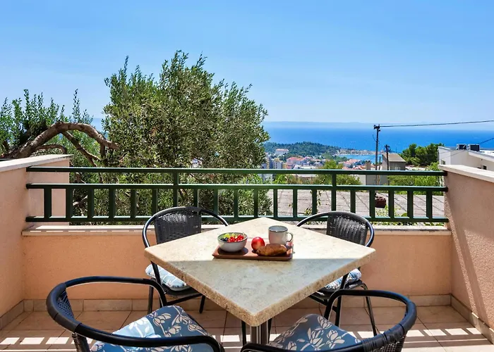 Three-bedroom In * Makarska